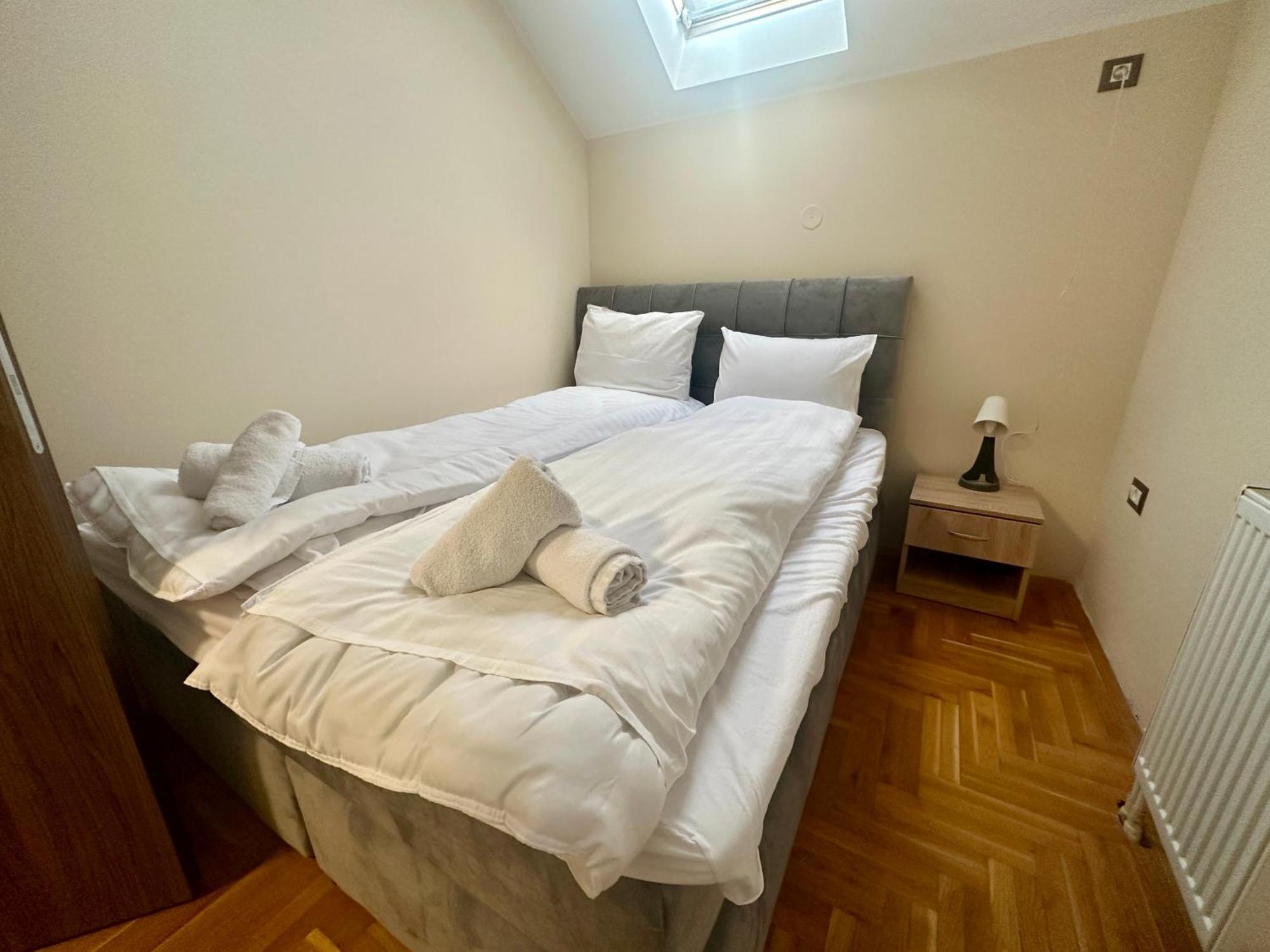 Agape Villa Apartments Novi Sad Bagian luar foto