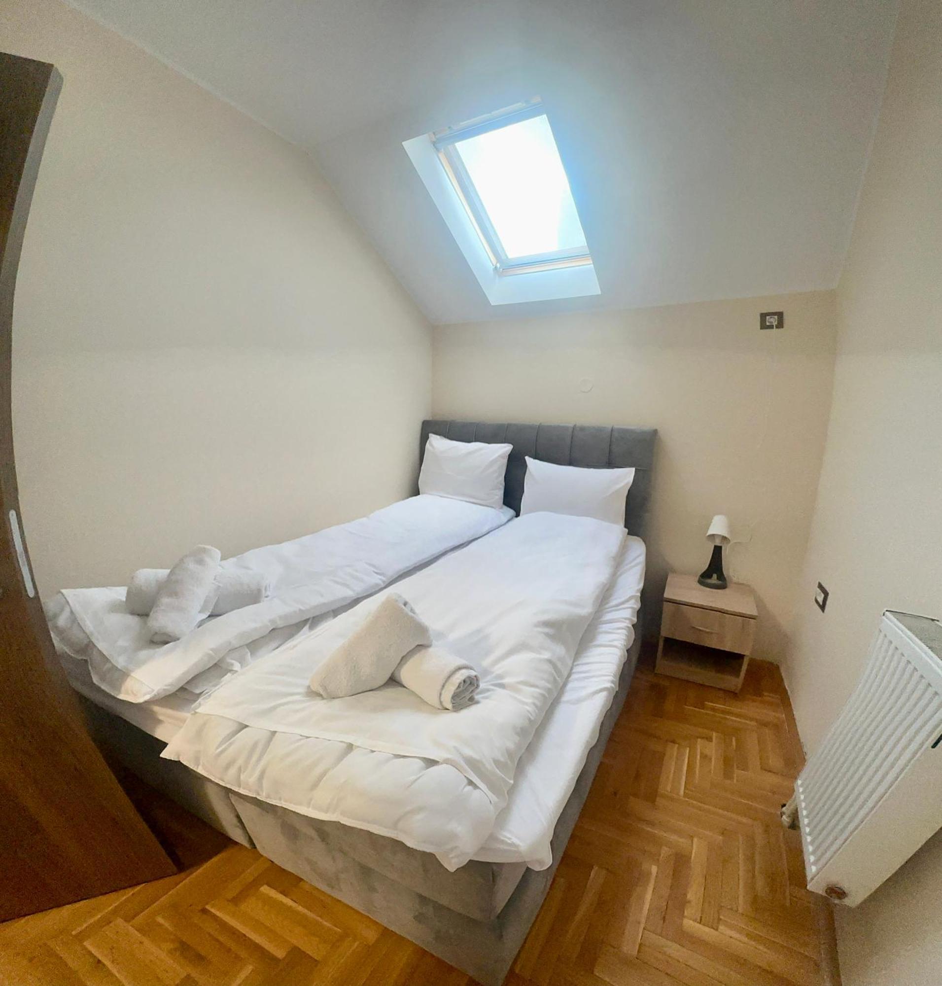 Agape Villa Apartments Novi Sad Bagian luar foto