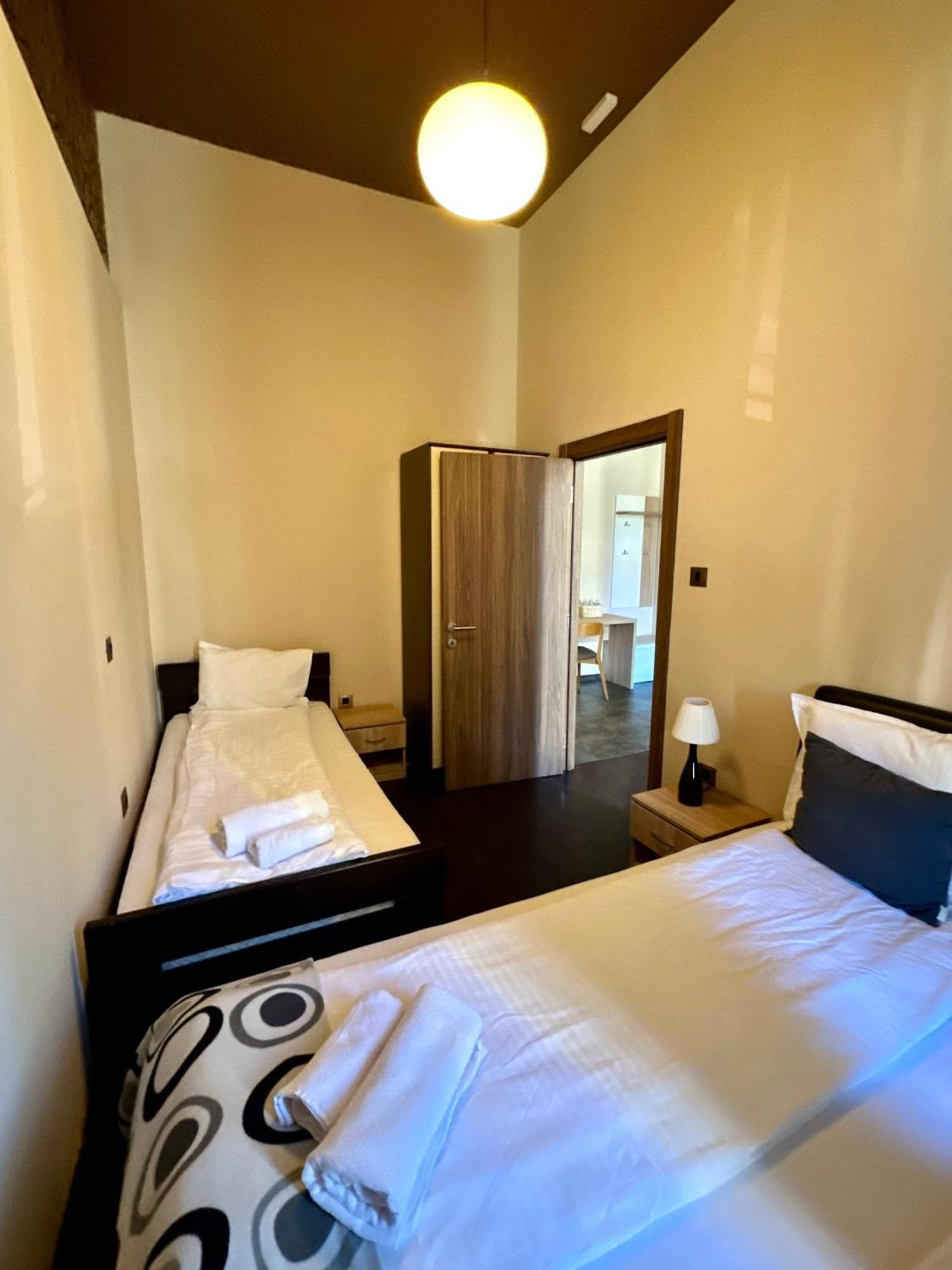 Agape Villa Apartments Novi Sad Bagian luar foto