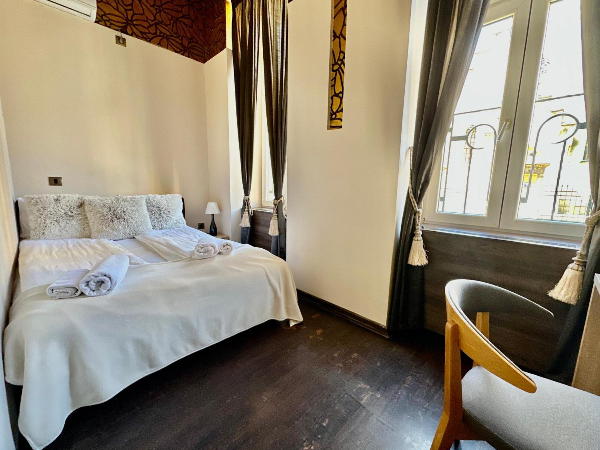 Agape Villa Apartments Novi Sad Bagian luar foto